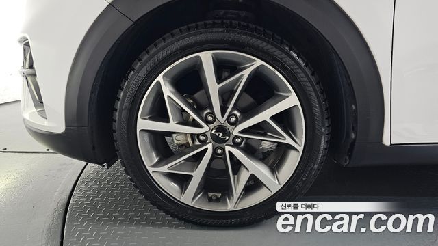 Kia Niro 1.6 HEV Signature 2022 — фото 5
