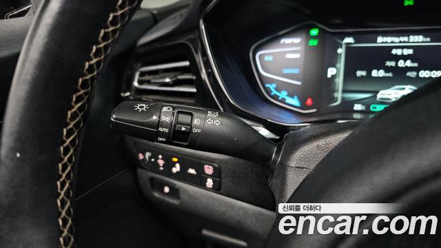 Kia Niro 1.6 HEV Signature 2022 — фото 17