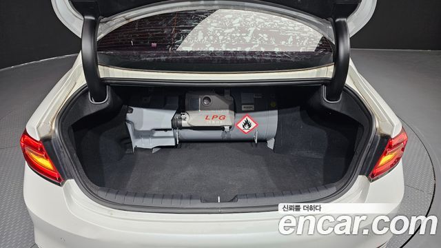 Hyundai Grandeur (IG) 3.0 LPi Modern (Rental Car) 2019 — фото 20