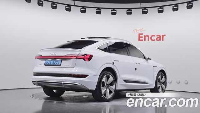 Audi e-tron 55 Quattro Sportback 2022 — фото 2