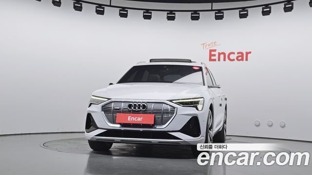 Audi e-tron 55 Quattro Sportback 2022 — фото 3
