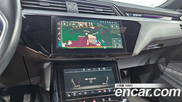 Audi e-tron 55 Quattro Sportback 2022 — фото 12