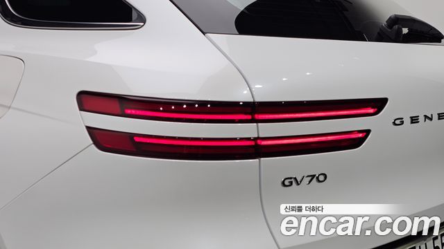 Genesis GV70 2.5T Gasoline 2WD 2023 — фото 23