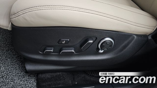 Genesis GV70 2.5T Gasoline 2WD 2023 — фото 32