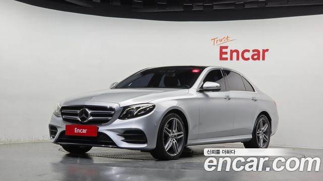 Mercedes-Benz E-Class (W213) E300 4MATIC AMG Line 2020 — фото 1