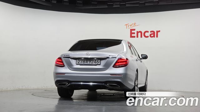 Mercedes-Benz E-Class (W213) E300 4MATIC AMG Line 2020 — фото 4
