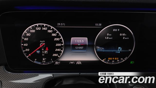 Mercedes-Benz E-Class (W213) E300 4MATIC AMG Line 2020 — фото 8
