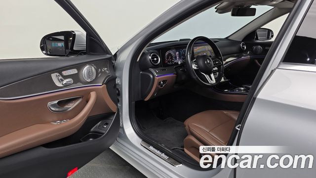 Mercedes-Benz E-Class (W213) E300 4MATIC AMG Line 2020 — фото 10
