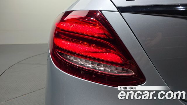 Mercedes-Benz E-Class (W213) E300 4MATIC AMG Line 2020 — фото 29