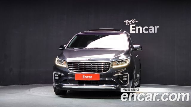 Kia Carnival 9-Seater Noblesse Special 2019 — фото 3