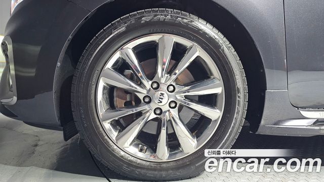 Kia Carnival 9-Seater Noblesse Special 2019 — фото 5