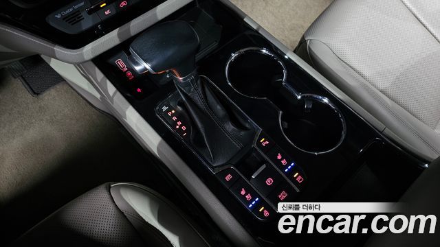 Kia Carnival 9-Seater Noblesse Special 2019 — фото 9