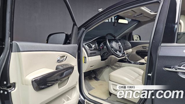 Kia Carnival 9-Seater Noblesse Special 2019 — фото 10