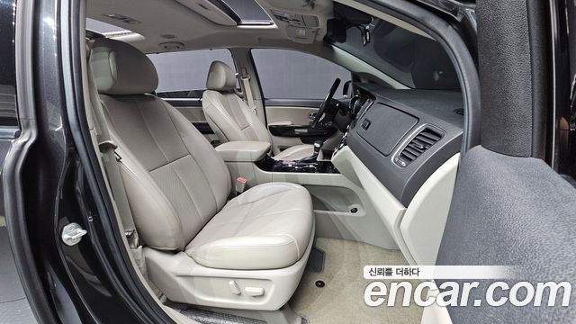 Kia Carnival 9-Seater Noblesse Special 2019 — фото 26