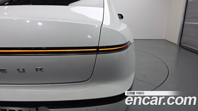 Hyundai Grandeur Hybrid (GN7) Premium 2023 — фото 23