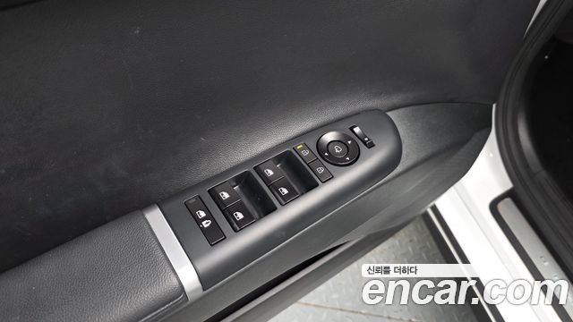 Hyundai Grandeur Hybrid (GN7) Premium 2023 — фото 28