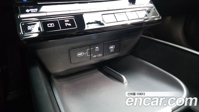 Hyundai Grandeur Hybrid (GN7) Premium 2023 — фото 30