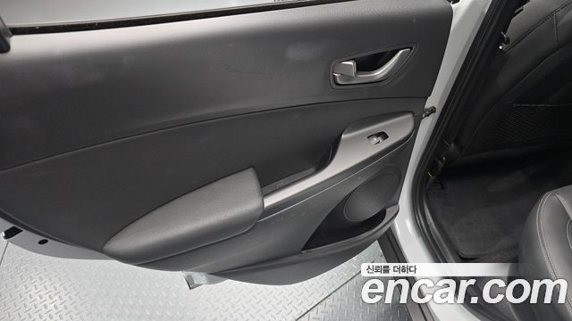 Hyundai Kona 1.6 Turbo 2WD Modern pop 2019 — фото 25