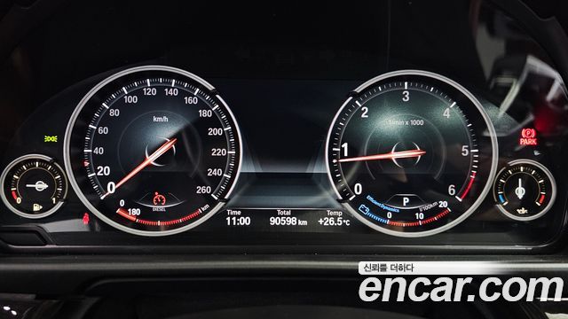 BMW 5 Series (F10) 525d 2013 — фото 8