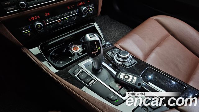 BMW 5 Series (F10) 525d 2013 — фото 9