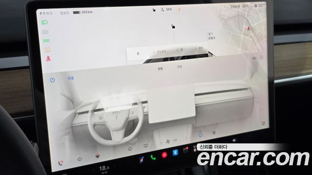 Tesla Model Y RWD 2025 — фото 17