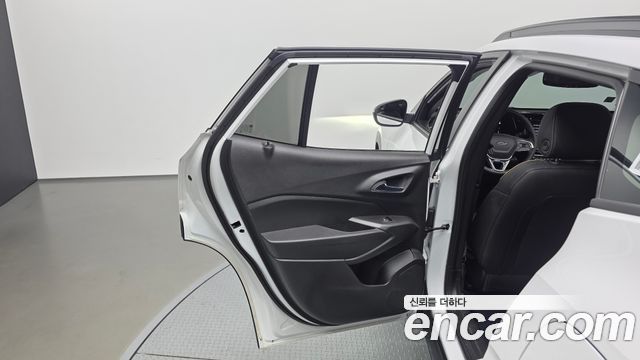 Chevrolet Trax Crossover 1.2 ACTIV 2024 — фото 25