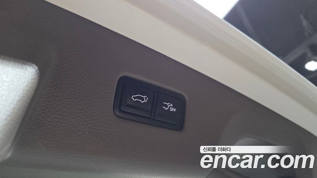 Kia Carnival (IV) Gasoline 7-Seater Signature 2023 — фото 17