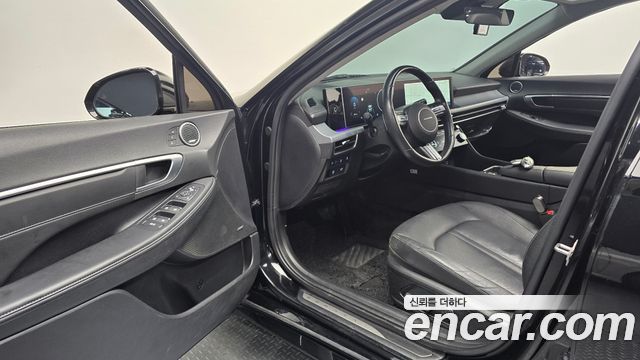 Hyundai Sonata The Edge (DN8) 2.0 Exclusive 2024 — фото 10