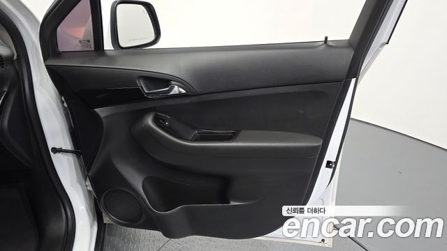 Chevrolet Orlando 1.6 Diesel LT Safety 2016 — фото 24