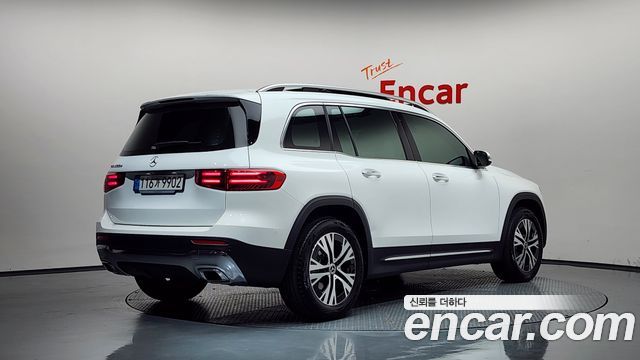 Mercedes-Benz GLB-Class (X247) GLB200 d 2024 — фото 2