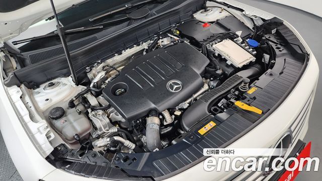 Mercedes-Benz GLB-Class (X247) GLB200 d 2024 — фото 6