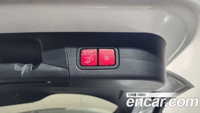 Mercedes-Benz GLB-Class (X247) GLB200 d 2024 — фото 19