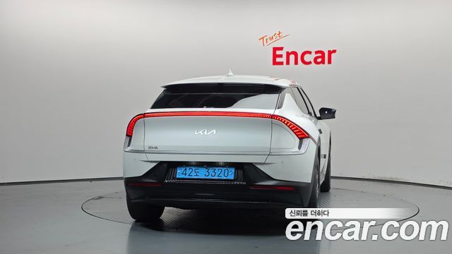 Kia EV6 Long Range 4WD Air 2023 — фото 4