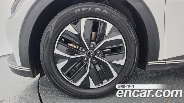 Kia EV6 Long Range 4WD Air 2023 — фото 5