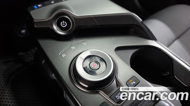 Kia EV6 Long Range 4WD Air 2023 — фото 9