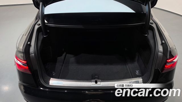 Audi A8 (D5) 60 TFSI Quattro LWB 2021 — фото 19