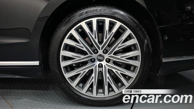 Audi A8 (D5) 60 TFSI Quattro LWB 2021 — фото 21