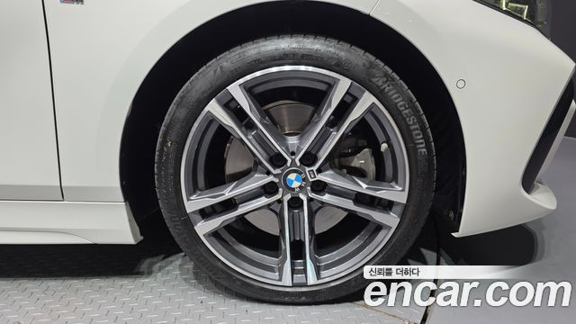 BMW 1 Series (F40) 120i M Sports 2021 — фото 21