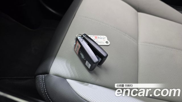 Land Rover Range Rover Velar 2.0 P250 Dynamic SE 2026 — фото 21