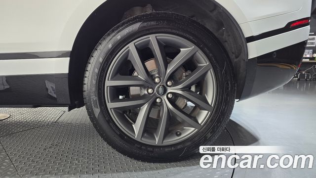 Land Rover Range Rover Velar 2.0 P250 Dynamic SE 2026 — фото 27