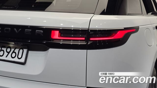 Land Rover Range Rover Velar 2.0 P250 Dynamic SE 2026 — фото 29