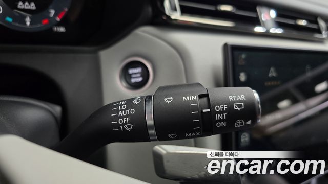 Land Rover Range Rover Velar 2.0 P250 Dynamic SE 2026 — фото 35