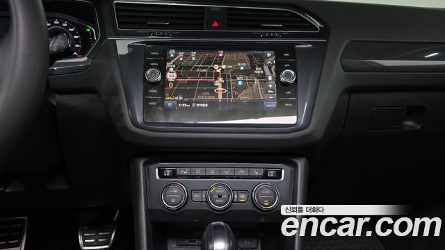 Volkswagen Tiguan (II) 2.0 TDI 4Motion Prestige 2020 — фото 13