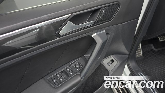 Volkswagen Tiguan (II) 2.0 TDI 4Motion Prestige 2020 — фото 15