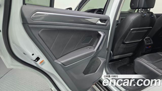 Volkswagen Tiguan (II) 2.0 TDI 4Motion Prestige 2020 — фото 25