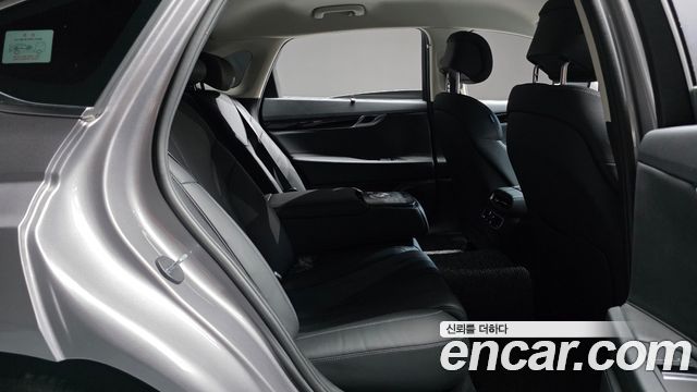 Genesis G80 (RG3) Gasoline 2.5 Turbo AWD 2021 — фото 11