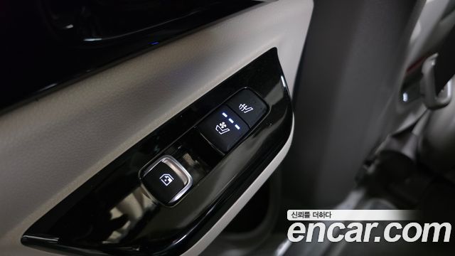 Kia Carnival (IV) Gasoline 7-Seater Hi-Limousine Signature 2023 — фото 19