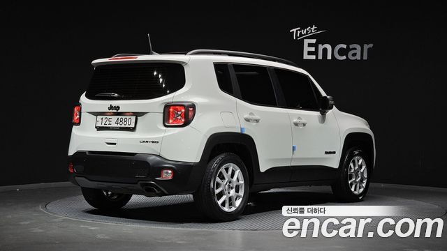 Jeep Renegade 2.4 Limited 2019 — фото 2
