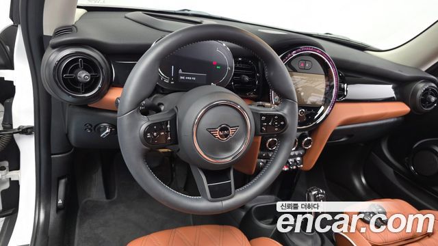 MINI Cooper S Classic Third Generation 2024 — фото 13
