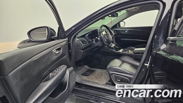 Renault Korea SM6 2.0 LPe SE 2020 — фото 10